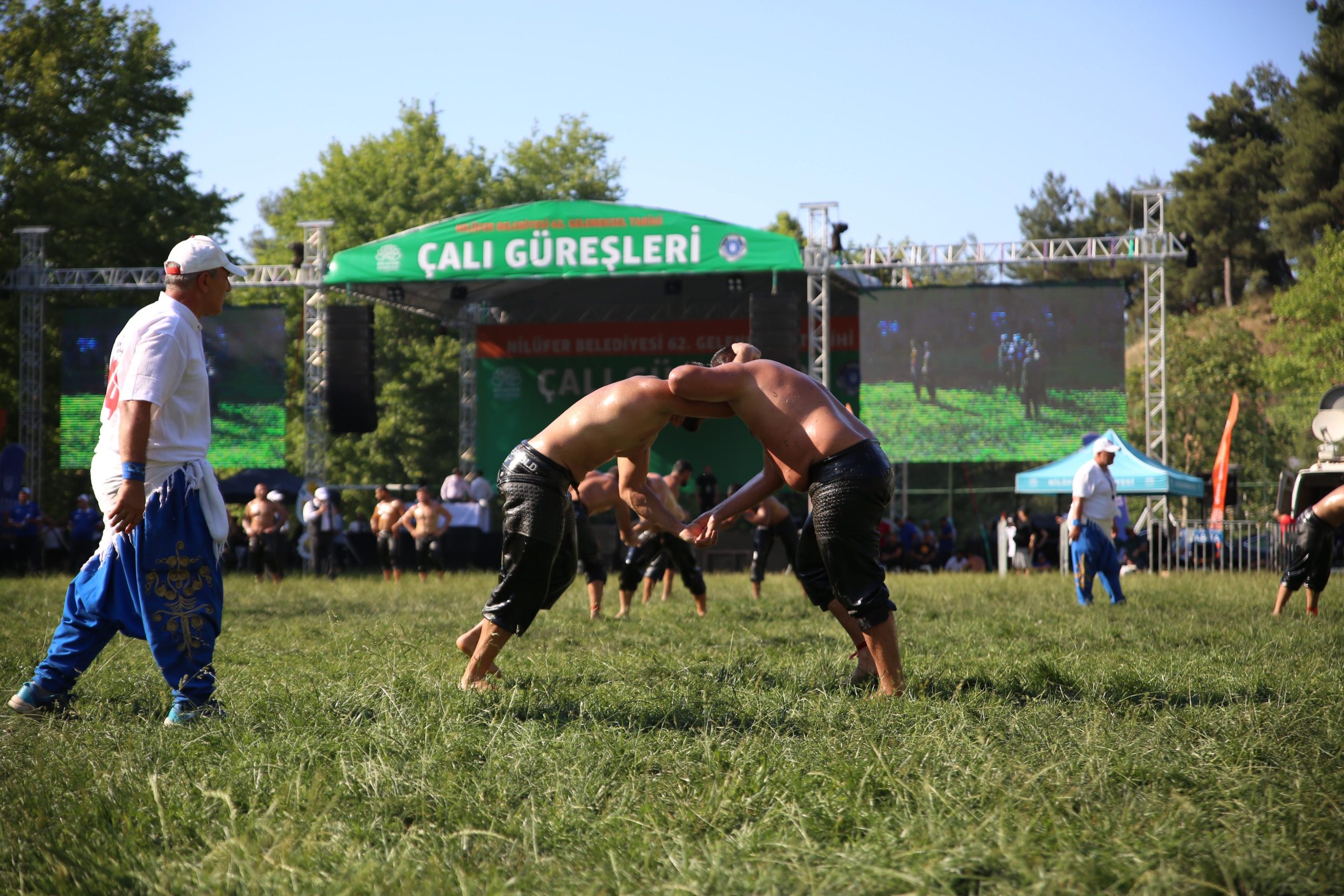 Çalı Güreşleri’nde 800 pehlivan er meydanına çıkıyor