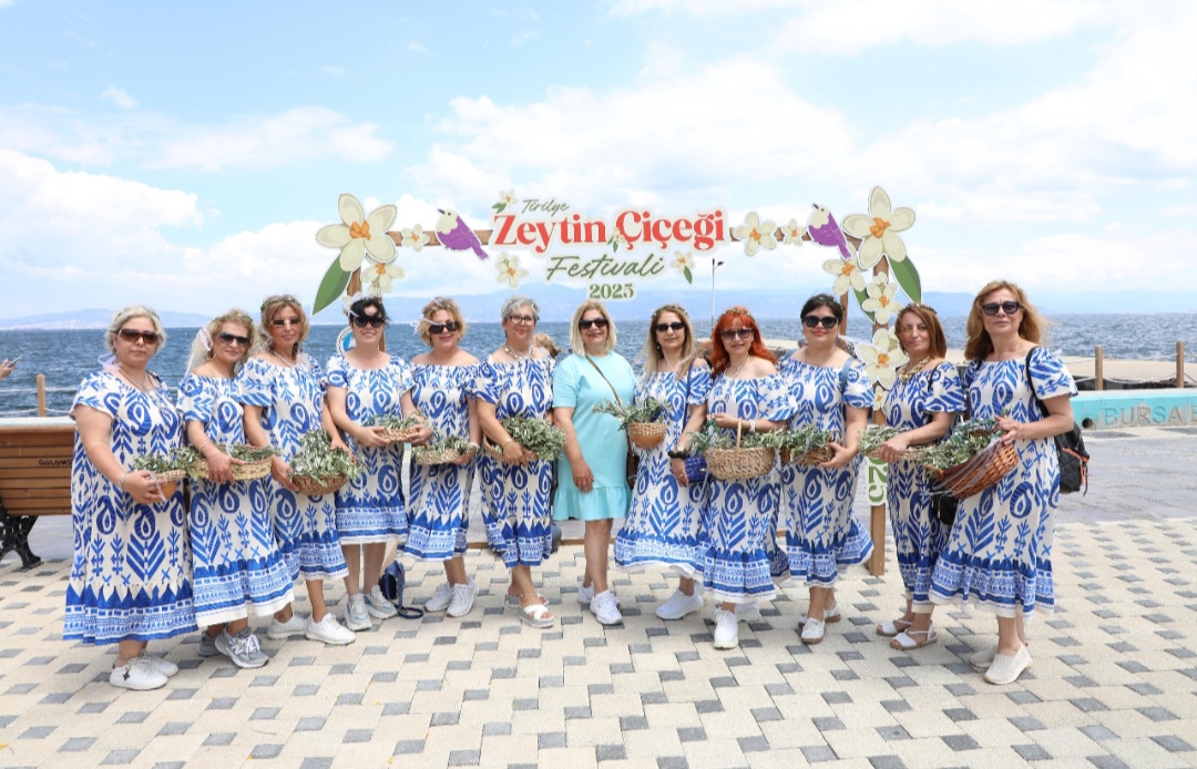 Tirilye’de Zeytin Çiçeği Festivali