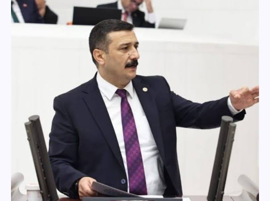 Milletvekili Türkoğlu  Atış yapı dosyasını meclise taşıdı