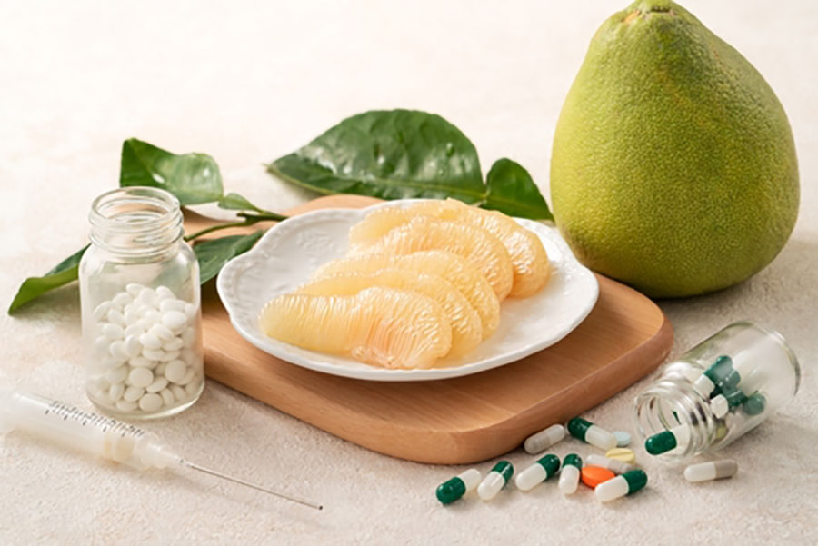 Tükettiğimiz bazı besinler ilaçlarımızın etkisini değiştiriyor