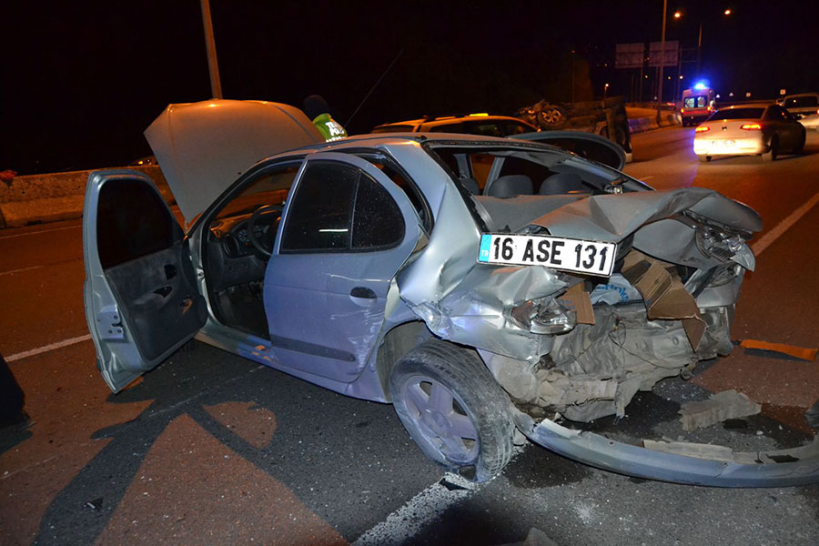 Mudanya’da Trafik Kazası: “2 Yaralı”