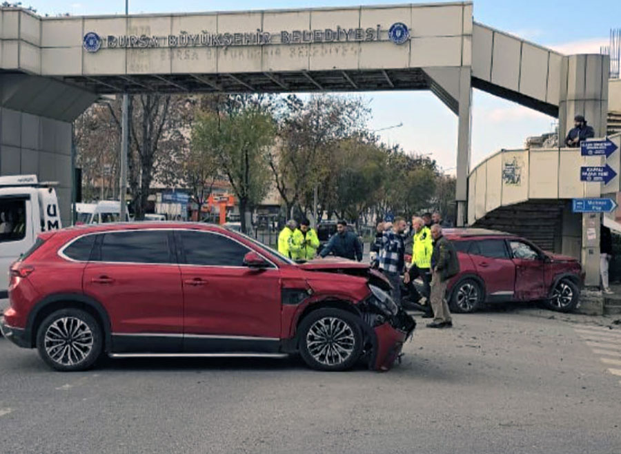 Mudanya’da Trafik Kazası: “3 Yaralı”
