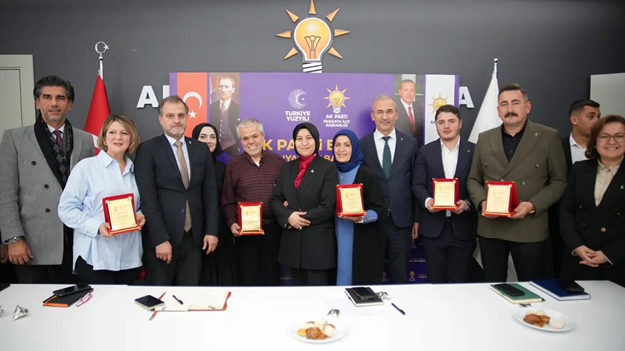 AK PARTİ MUDANYA İLÇE TEŞKİLATI 2025 YILINI 1601 YENİ ÜYE İLE TAMAMLADI