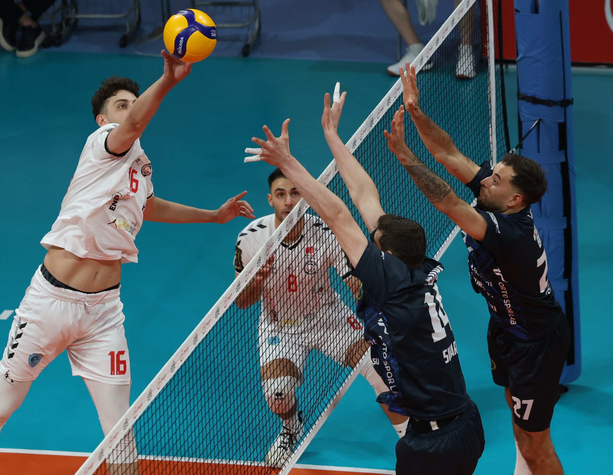 Bursa Büyükşehir Belediyespor, Gaziantep Gençlik’i 3-1’le geçti