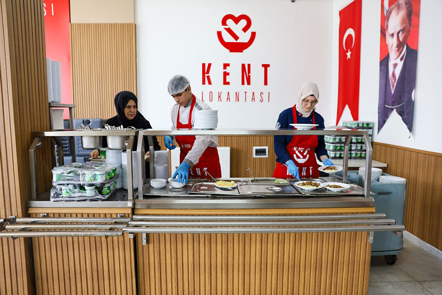 Büyükşehir Kent Lokantaları yoğun ilgi görüyor