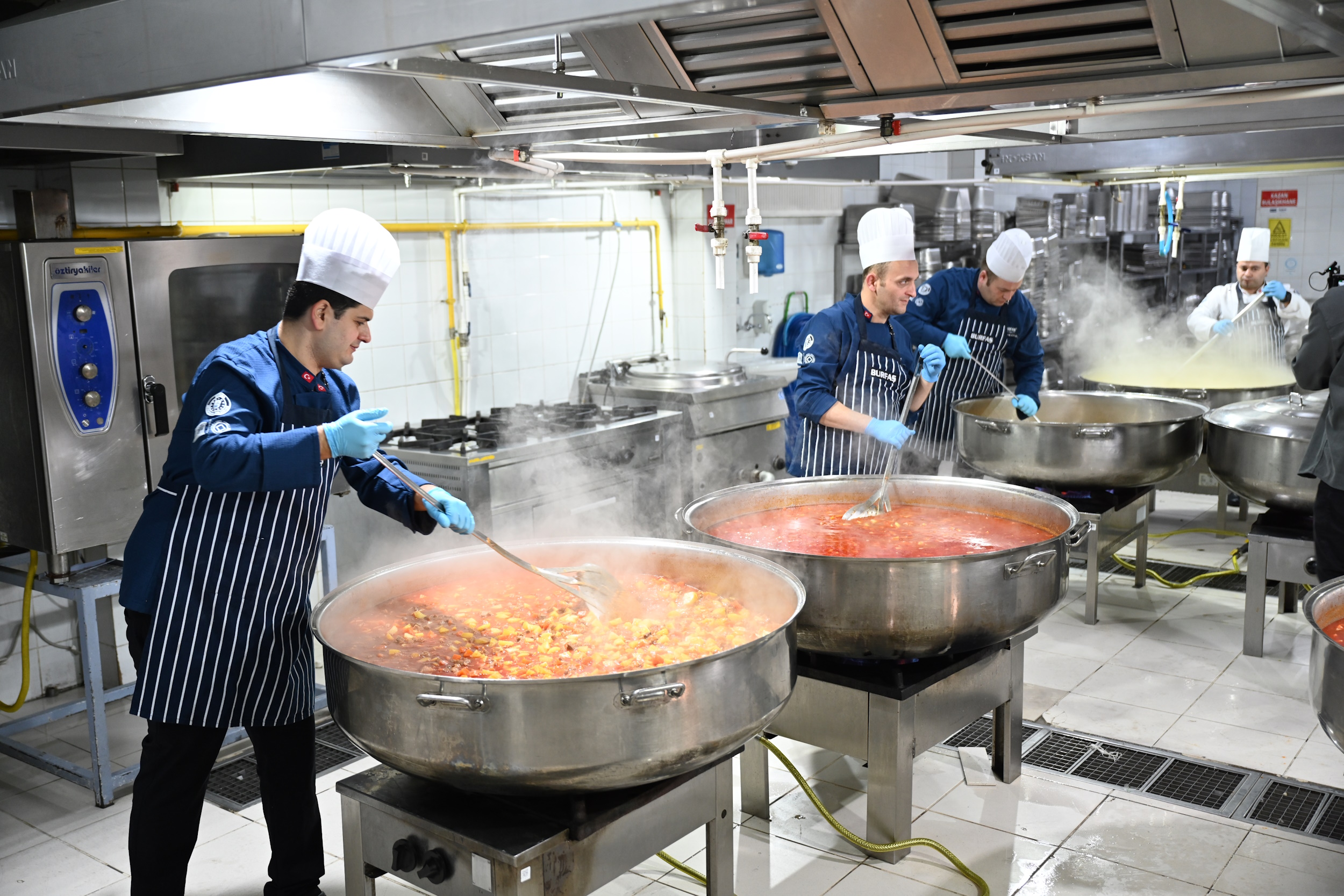 Dayanışma mutfağı Bursa’da büyüyor